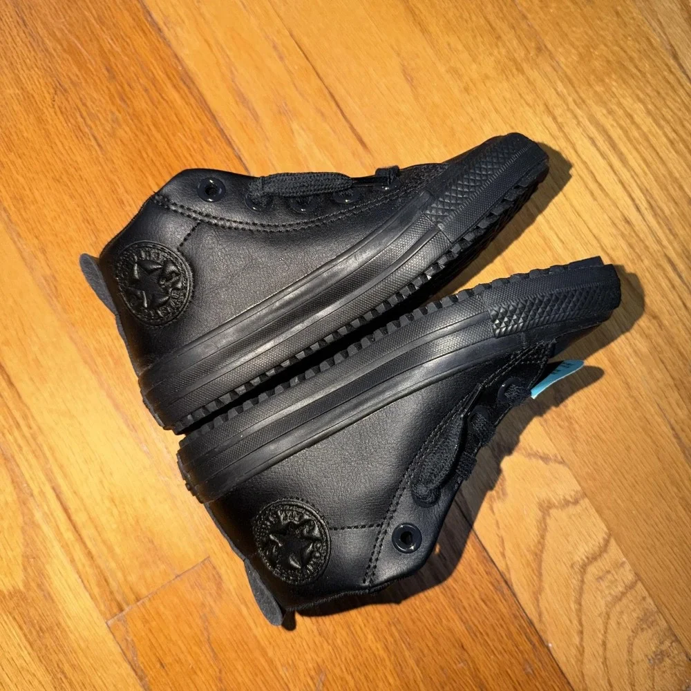 Converse Shoes Kids Size 11 Black Chuck Taylor All Star High Top Leather Easy On